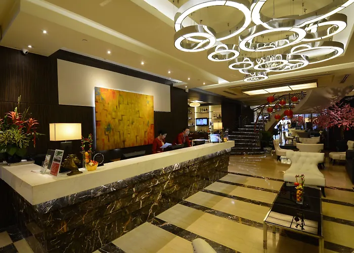 Hotel Ramada By Wyndham Manila