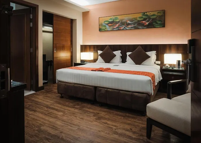 Hotel Ramada By Wyndham Manila