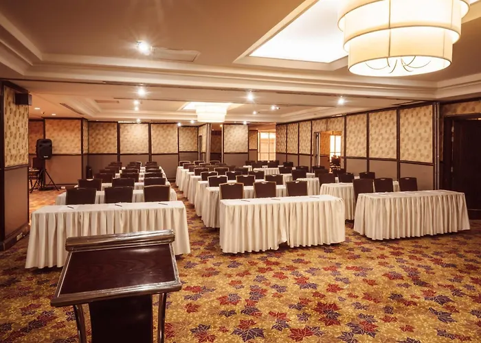 Ramada By Wyndham Manila